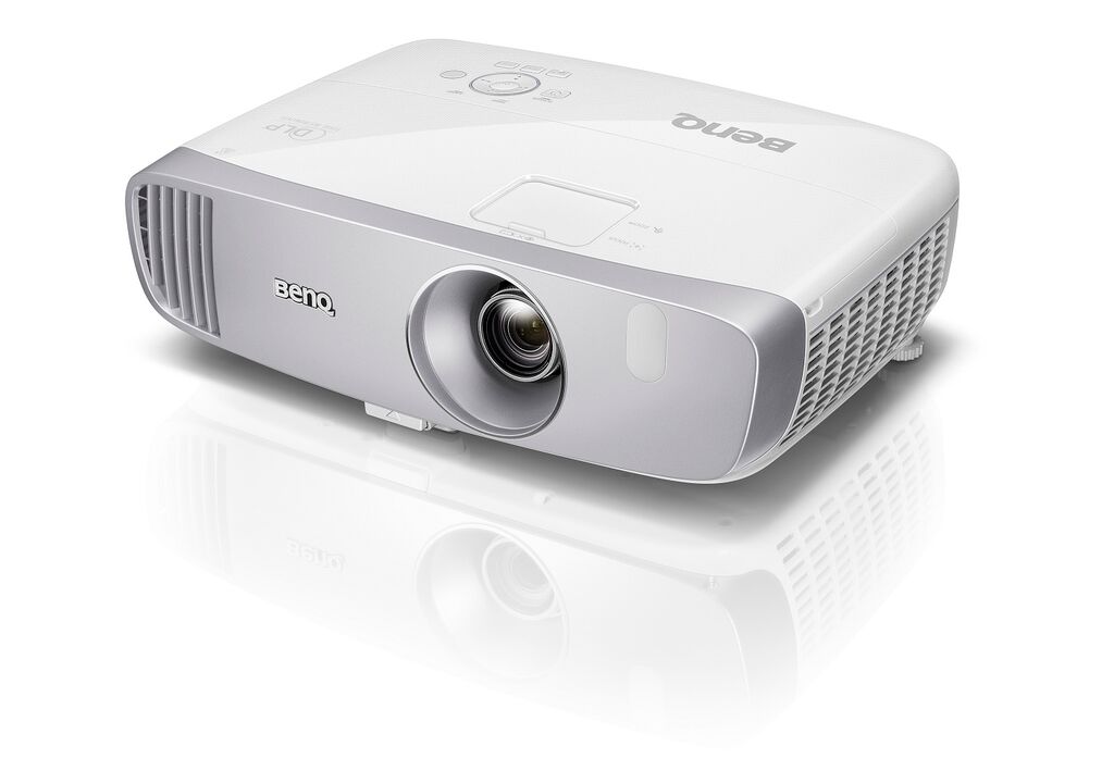 BenQ stellt erschwinglichen Heimkino-Projektor mit luxuriösem Design fürs Wohnzimmer vor