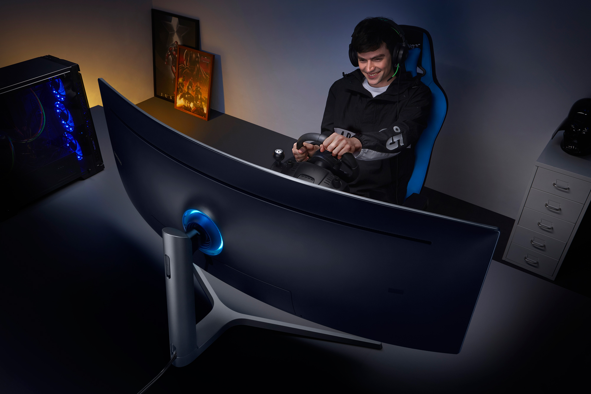 Samsung Electronics präsentiert erste QLED Gaming Monitore mit HDR-Technologie